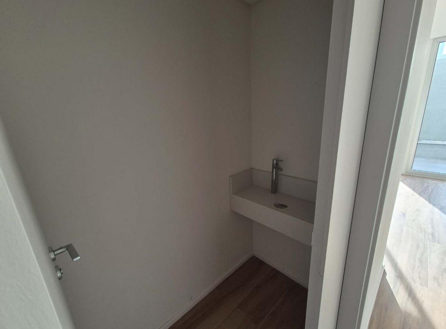 Foto de VENTA DEPARTAMENTO 2 AMBIENTES COLEGIALES COCHERA, imagen 4