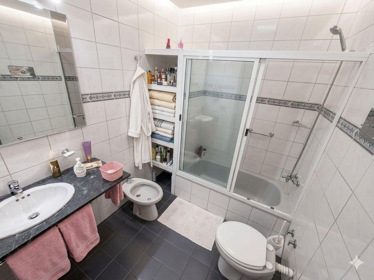 Foto de VENTA DE CASA MULTIFAMILIAR EN MERLO OPORTUNIDAD, imagen 5