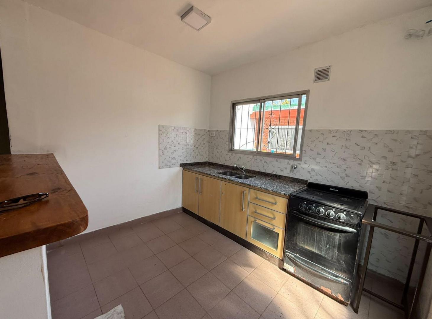 Foto de VENTA CASA 4 AMBIENTES MAS DEPARTAMENTO MERLO, imagen 4
