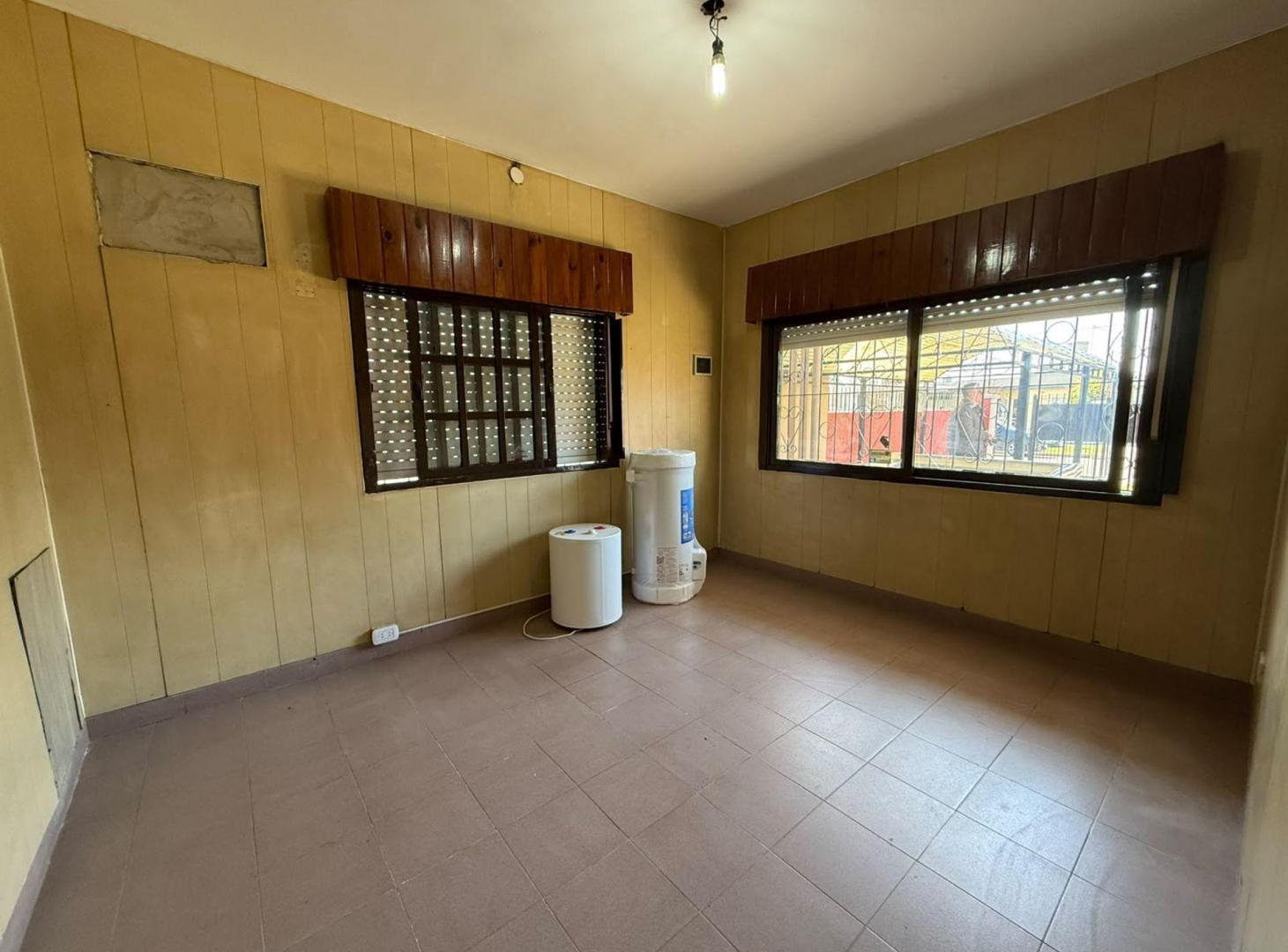Foto de VENTA CASA 4 AMBIENTES MAS DEPARTAMENTO MERLO, imagen 3