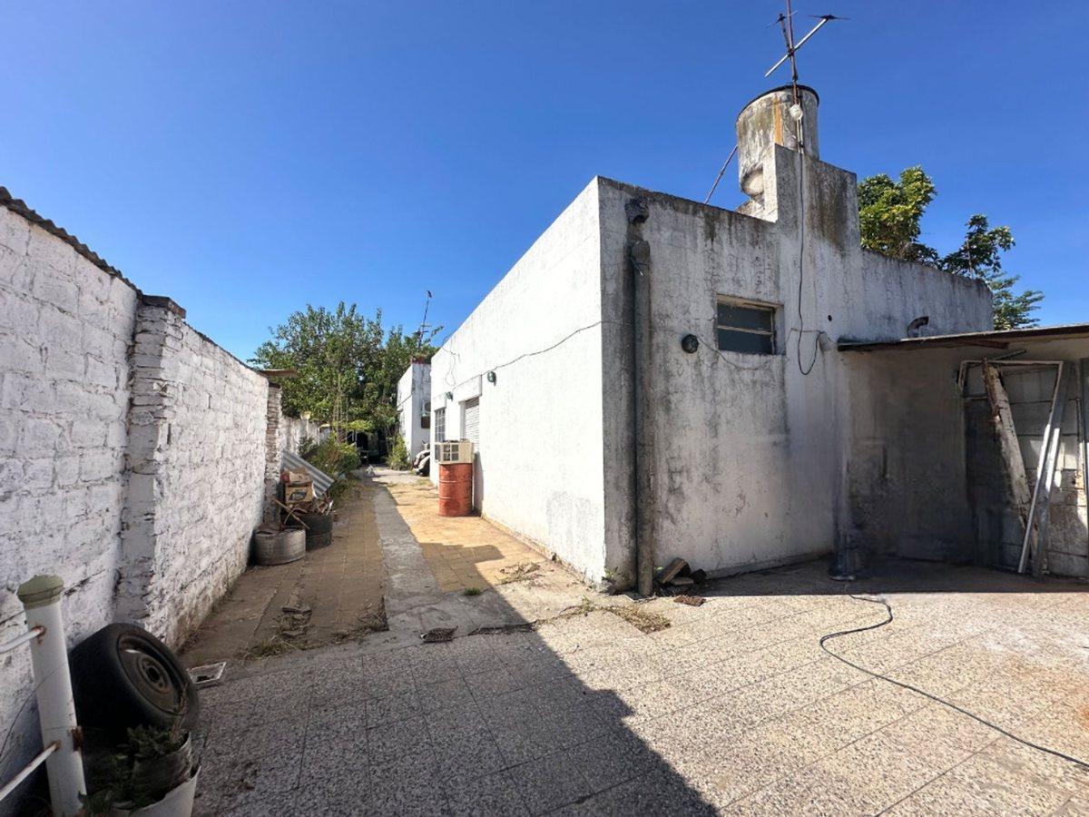 Foto de VENTA 2 CASAS LOTE 530 PARQUE JOHNSTON HURLINGHAM, imagen 1