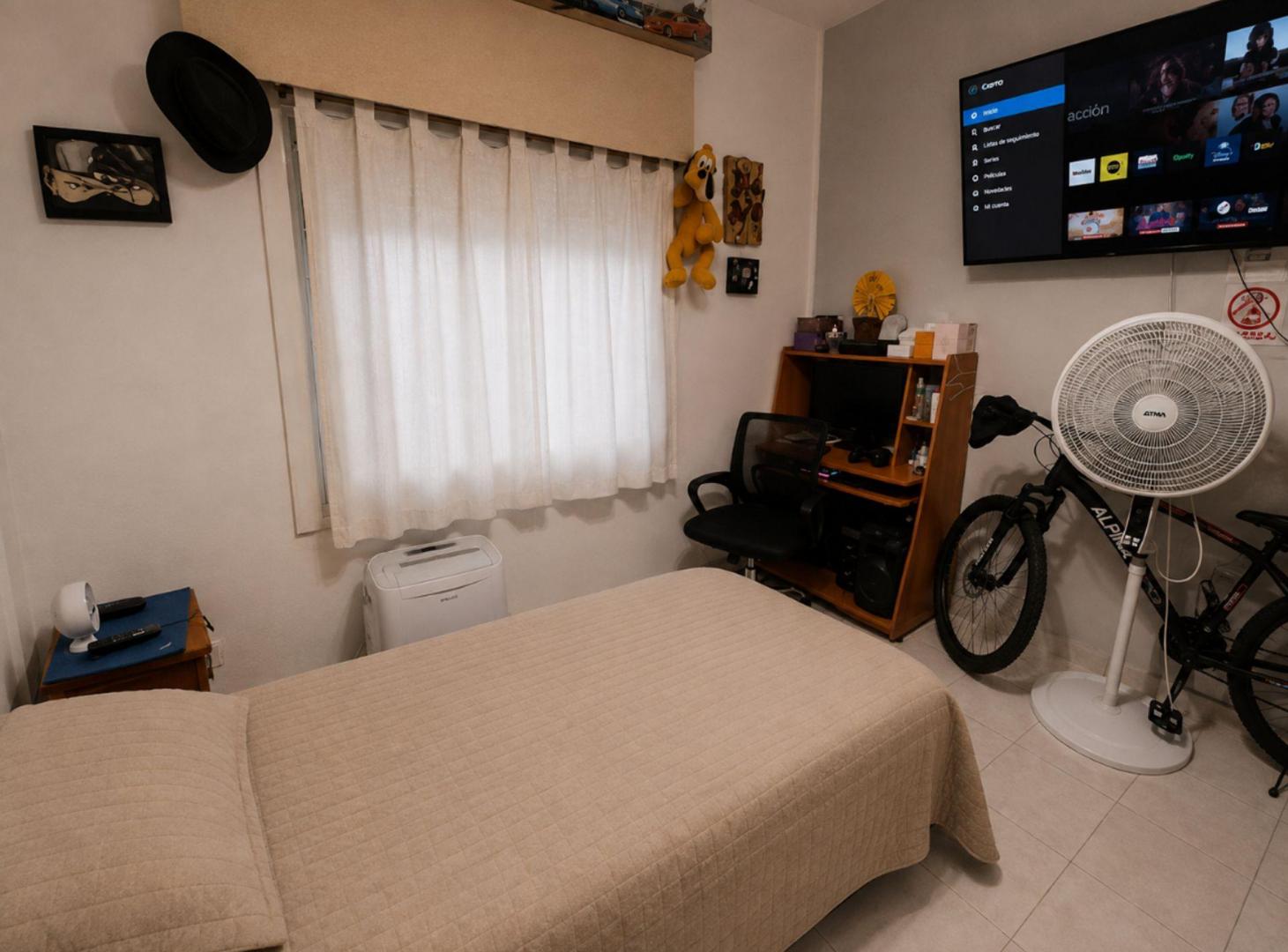 Foto de VENTA CASA 3 AMBIENTES MORON Y DEPTO 2 AMB PATIO, imagen 4