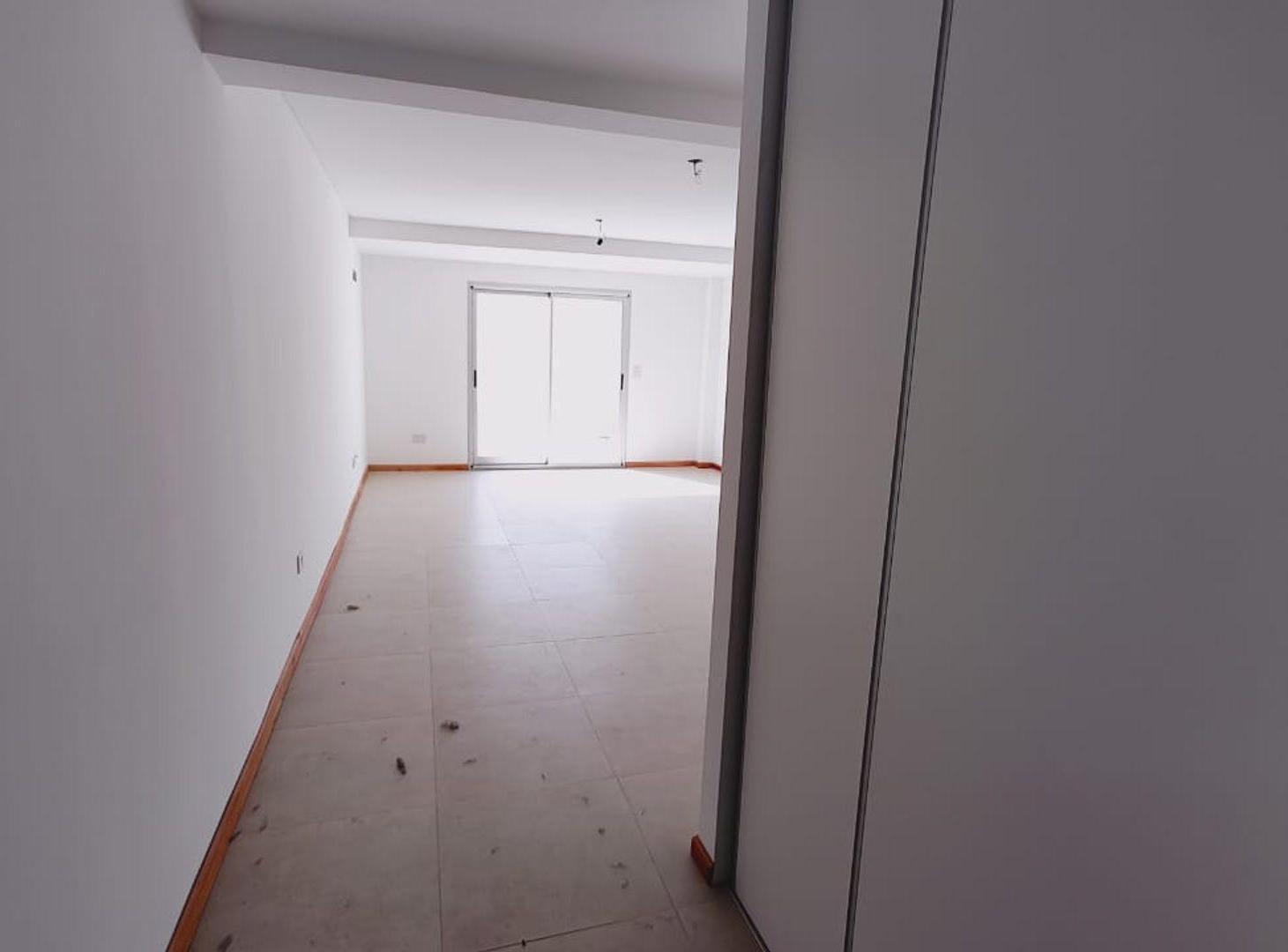 Foto de ALQUILER DEPARTAMENTO 1AMB PATIO COCHERA ITUZAINGO, imagen 5