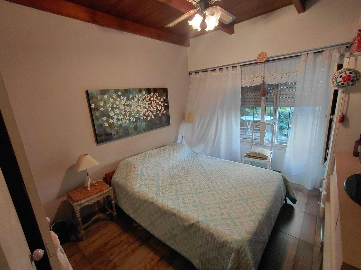Foto de VENTA CASA 6 AMBIENTES MULTIFAMILIAR BERNAL, imagen 2