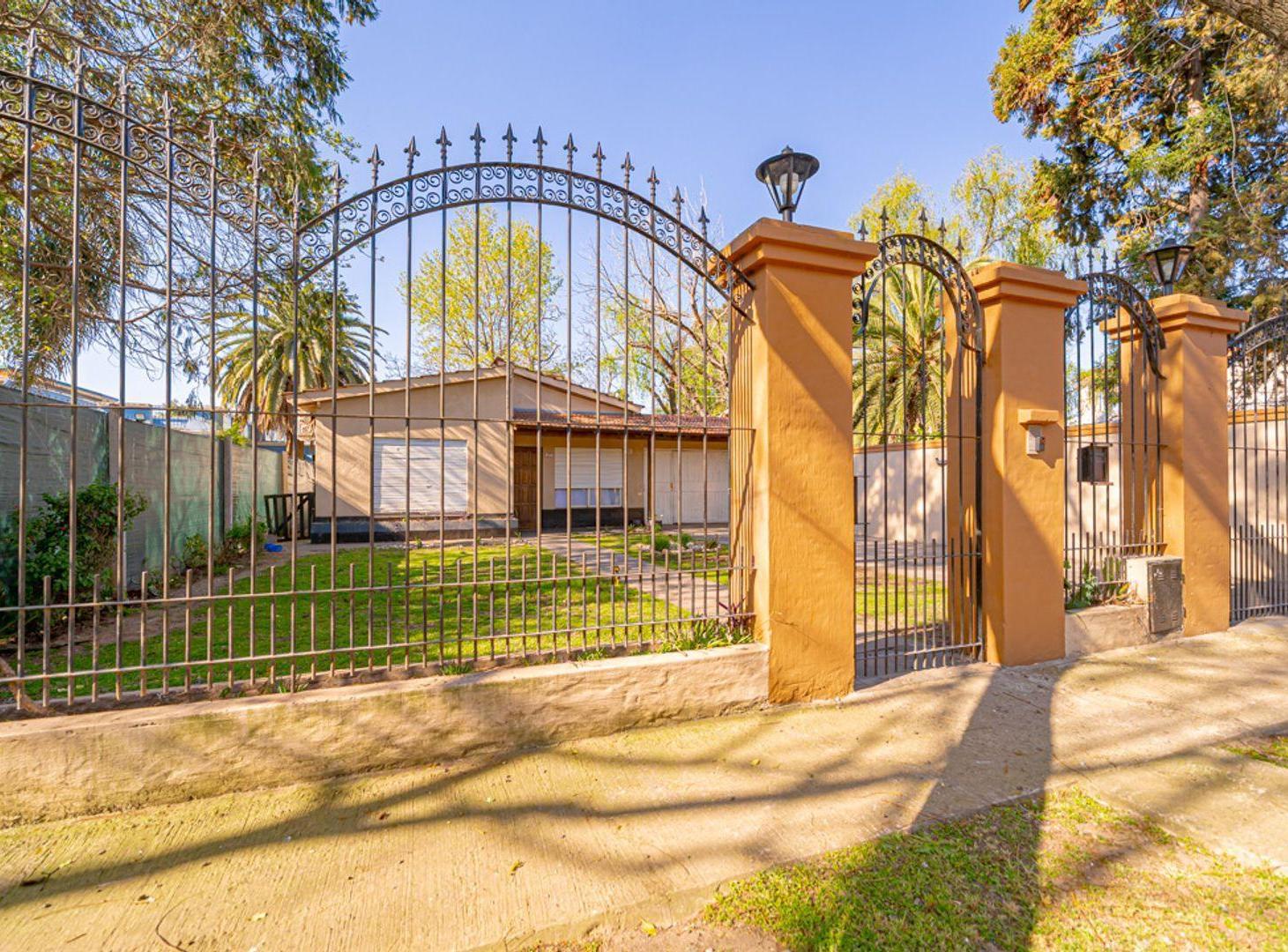 Foto de VENTA CASA 4 AMBIENTES VILLA UDAONDO DEPTO PARQUE, imagen 1