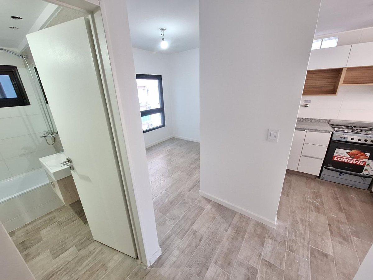 Foto de DEPARTAMENTO 2 AMBIENTES VENTA ALMAGRO BALCON, imagen 2