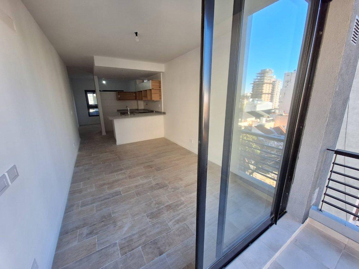 Foto de DEPARTAMENTO 2 AMBIENTES VENTA ALMAGRO BALCON, imagen 3