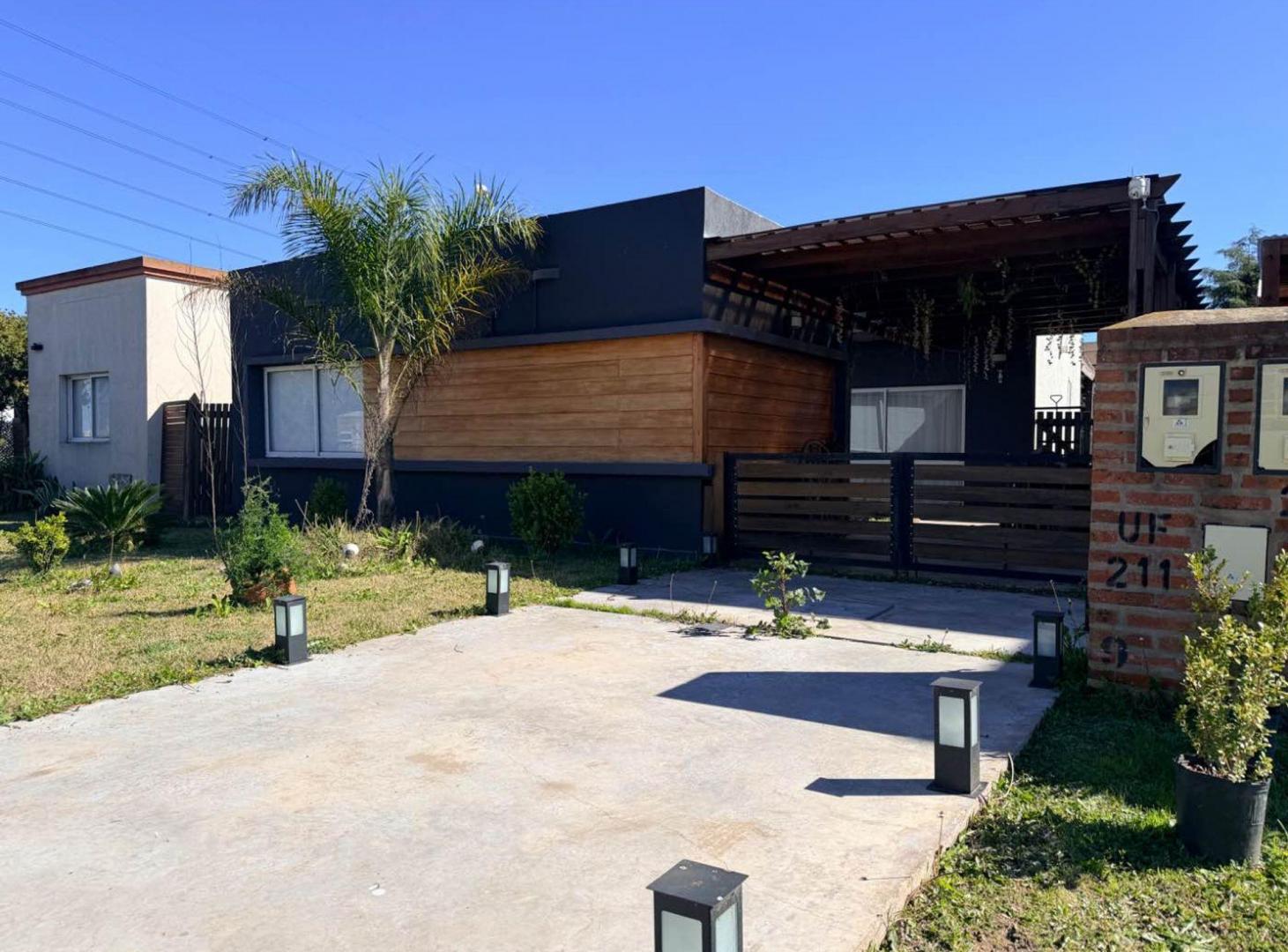 Foto de CASA LAGUNA AZUL SPEGAZZINI EZEIZA APTO CREDITO, imagen 1