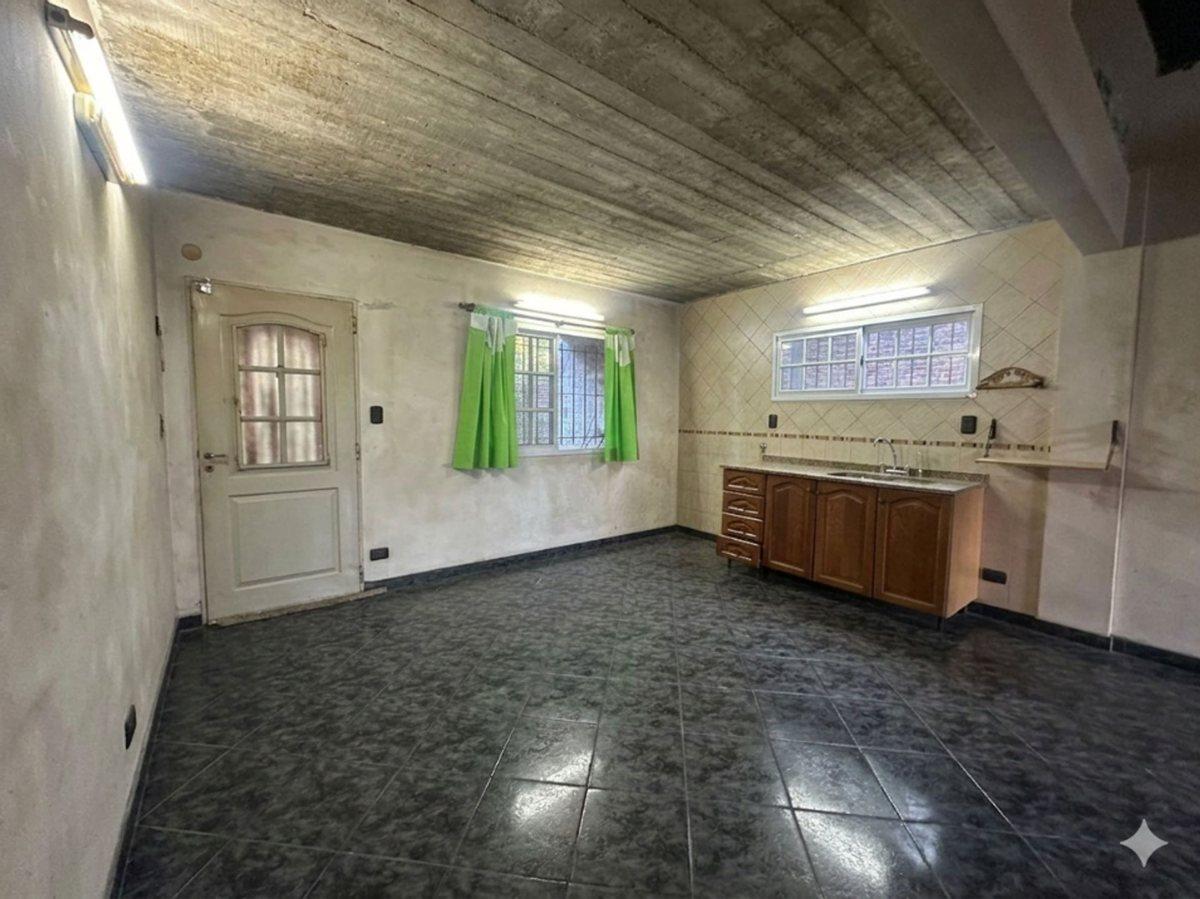 Foto de CASA 4 AMBIENTES VENTA HURLINGHAM FINANCIA, imagen 3