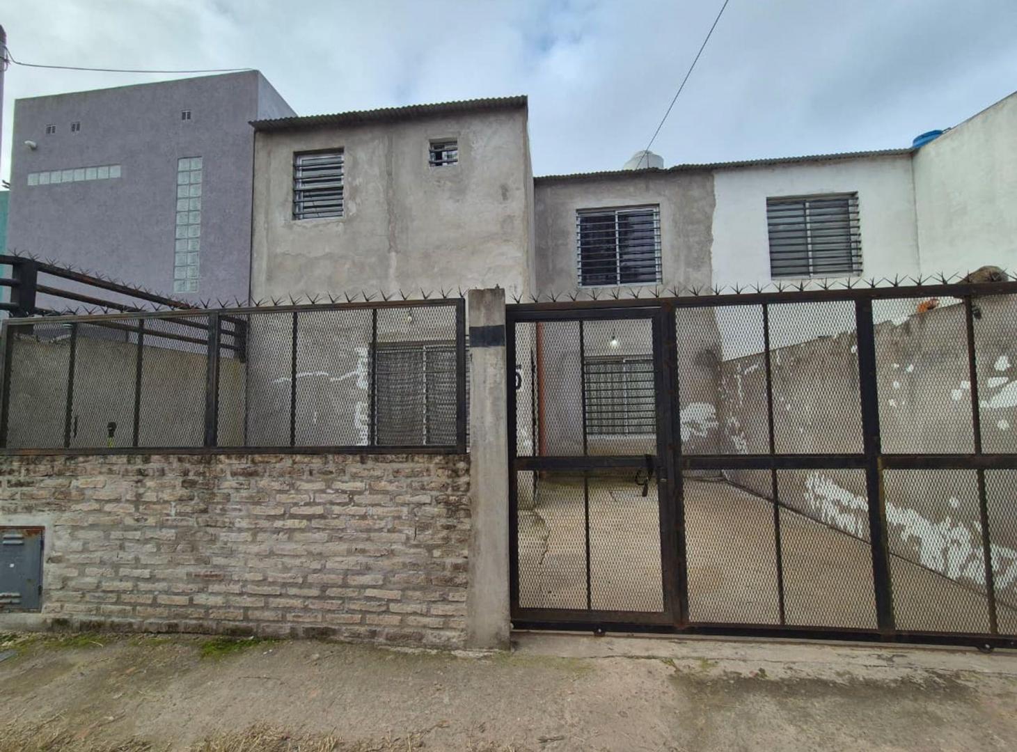 Foto de VENTA PH 3 AMBIENTES CON PATIO GENERAL RODRIGUEZ, imagen 1