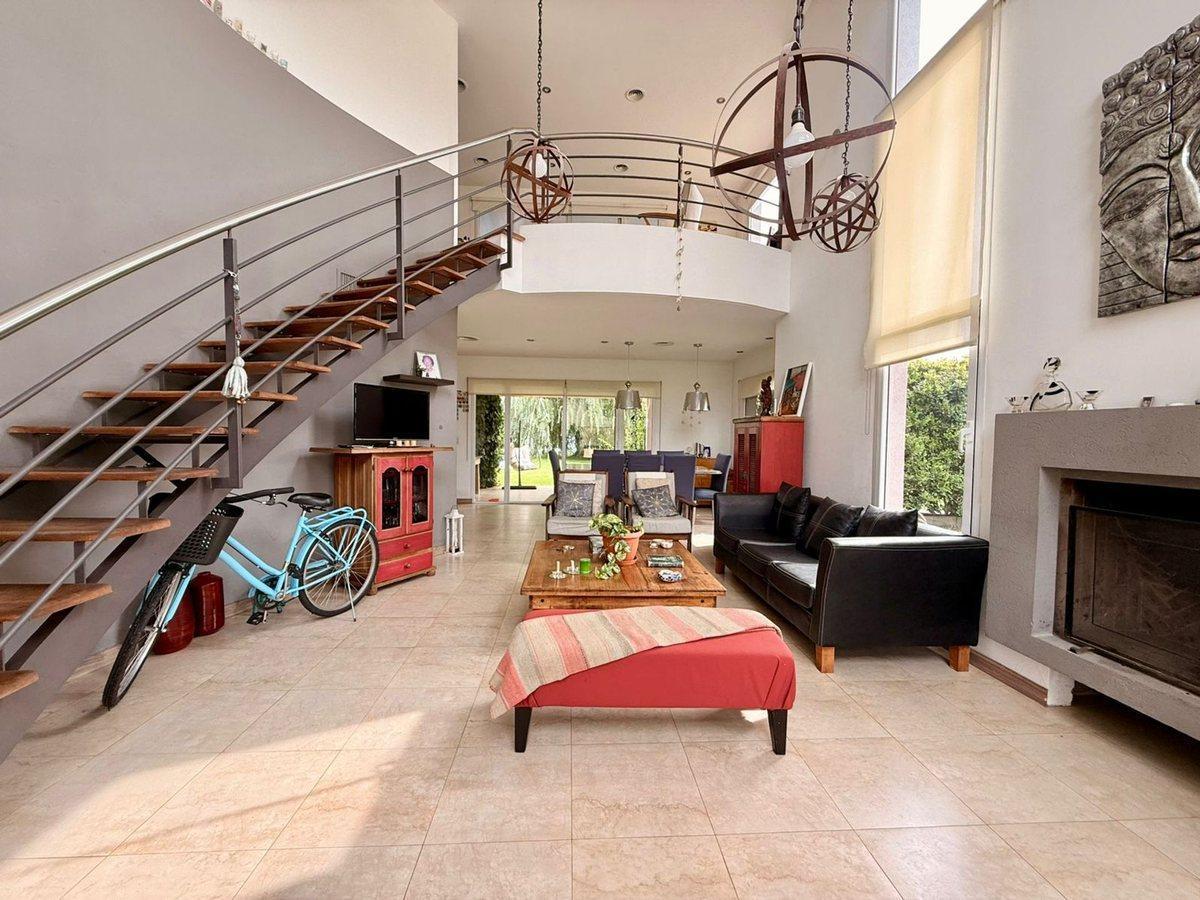 Foto de VENTA CASA BARRIO CERRADO DON JOAQUIN CANNING, imagen 2