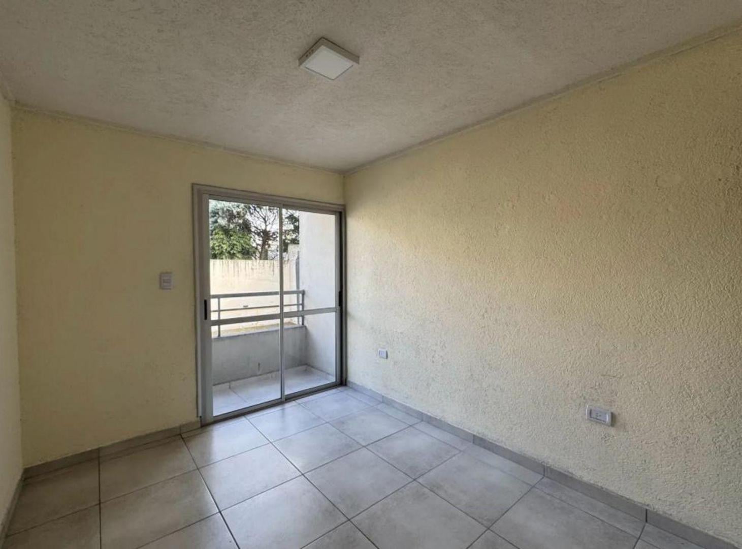 Foto de ALQUILER DEPARTAMENTO 2 AMBIENTES HAEDO BALCON, imagen 2