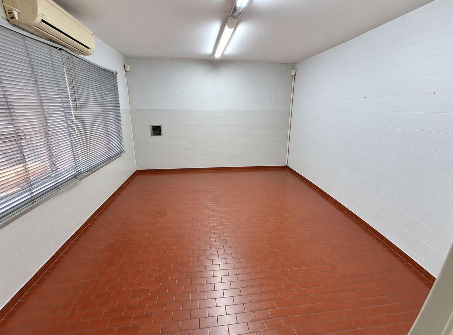Foto de ALQUILER DEPÓSITO MATADEROS 3500 M2 A MTS ALBERDI, imagen 3