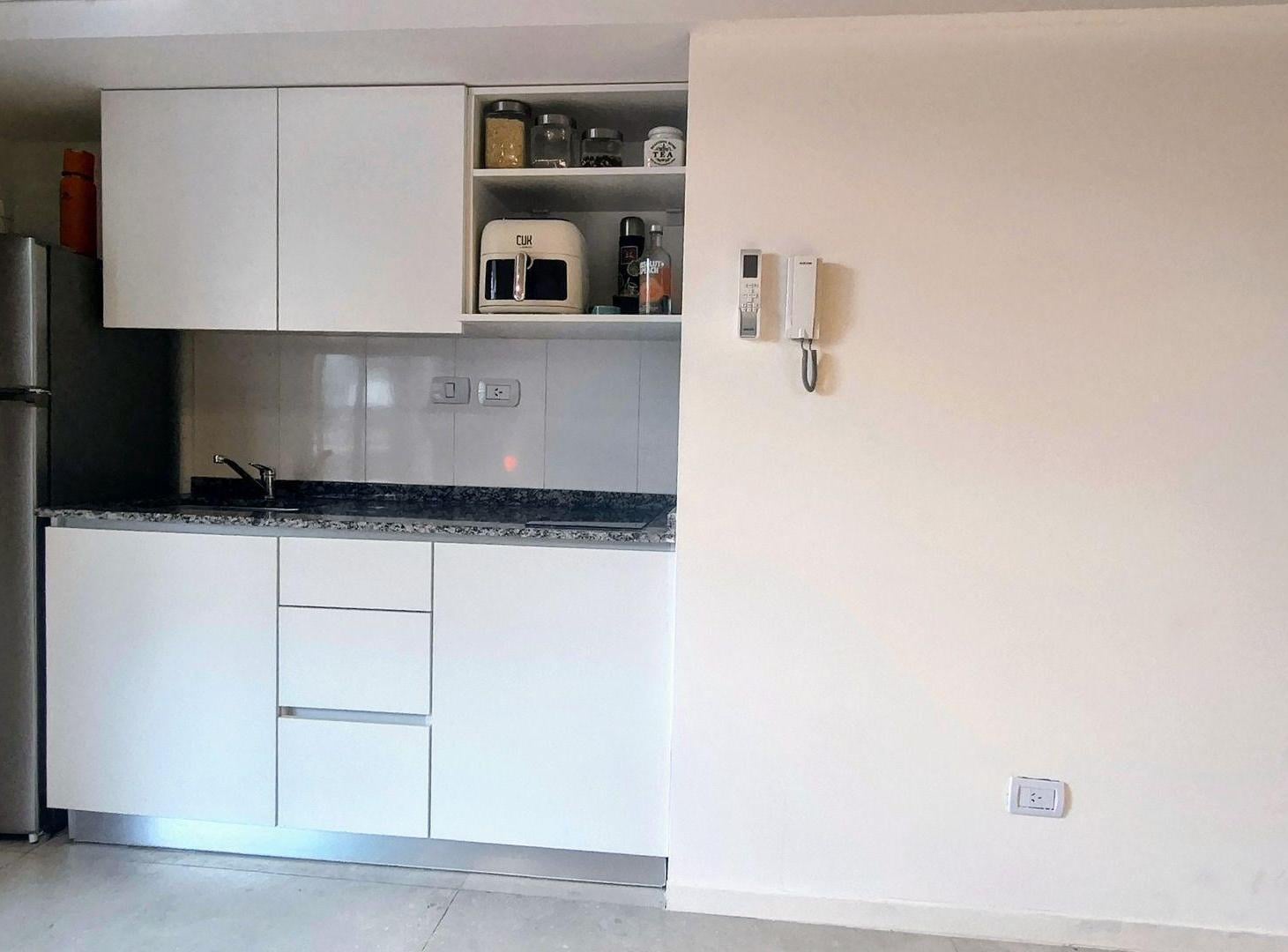 Foto de MONOAMBIENTE AL FRENTE VENTA CON BALCON EN ALMAGRO, imagen 5