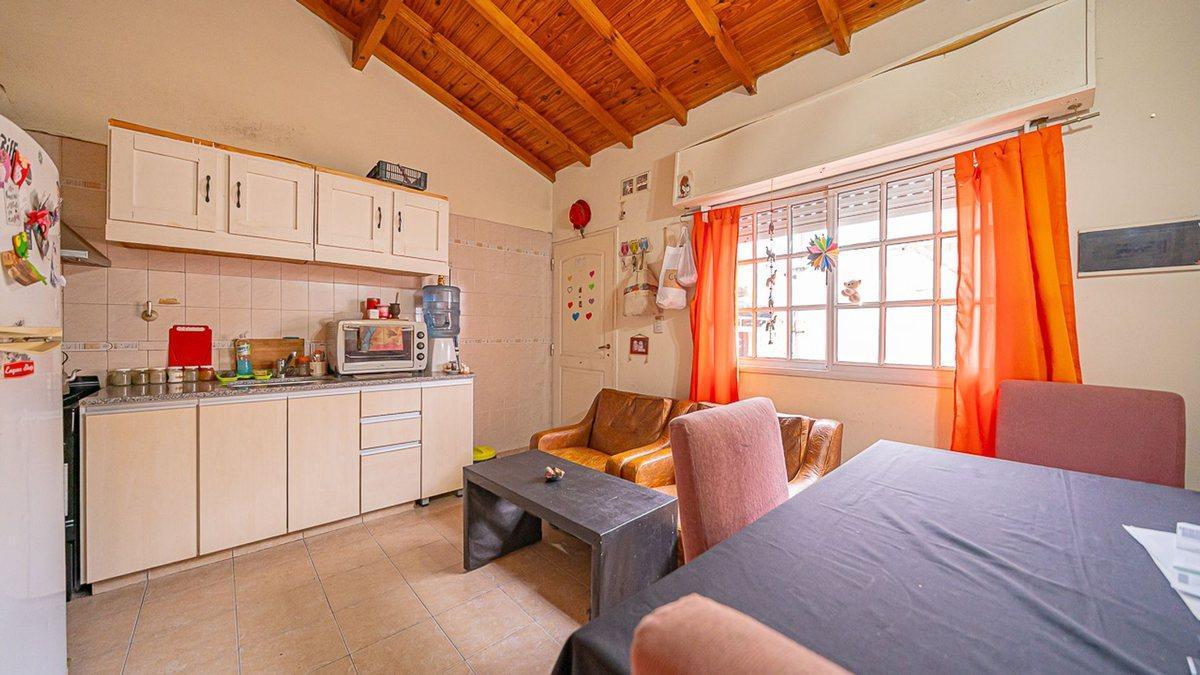 Foto de VENTA PH 2 AMBIENTES CIUDADELA, imagen 2