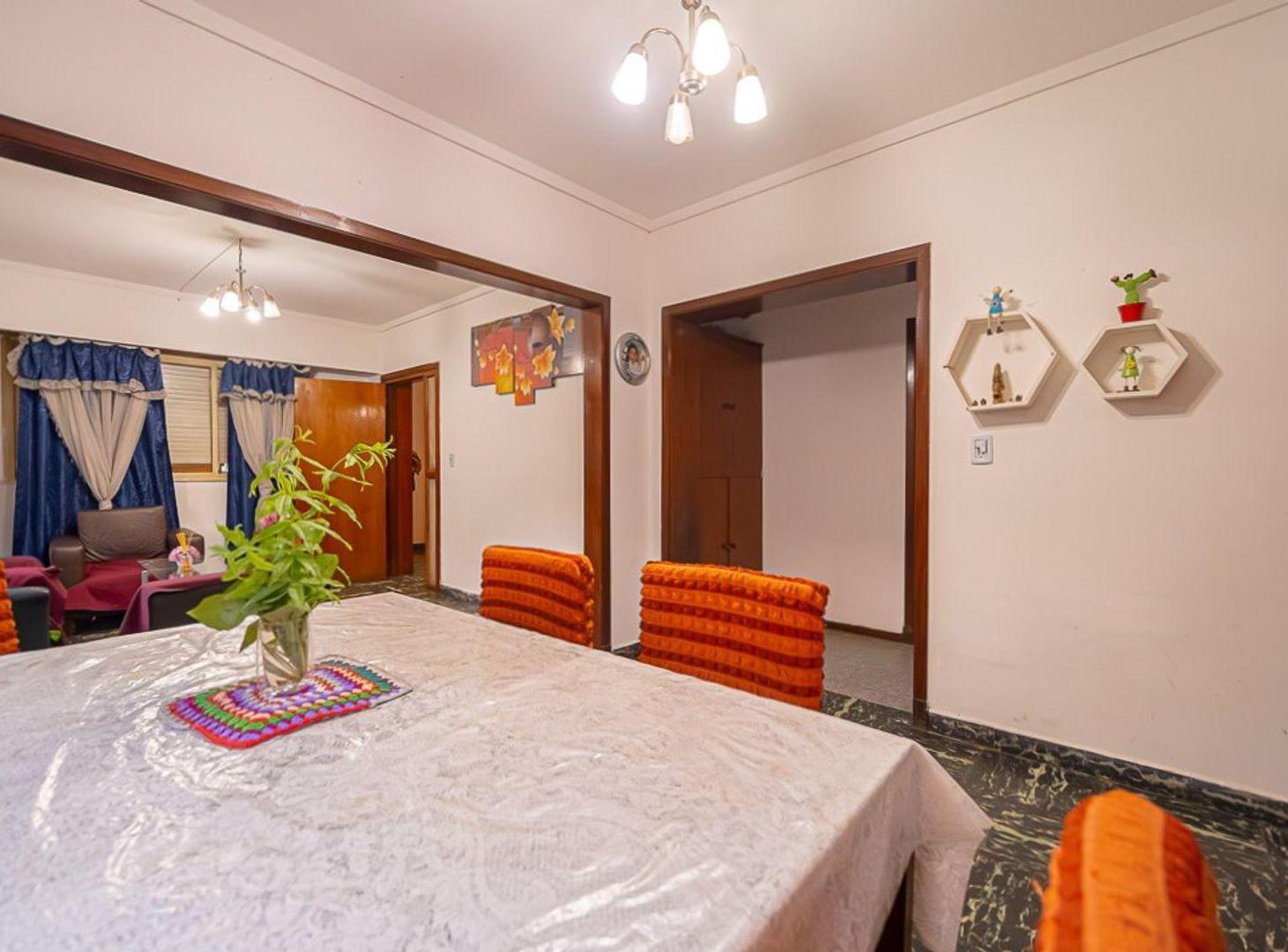 Foto de CASA DE CUATRO AMBIENTES EN LINIERS, imagen 3