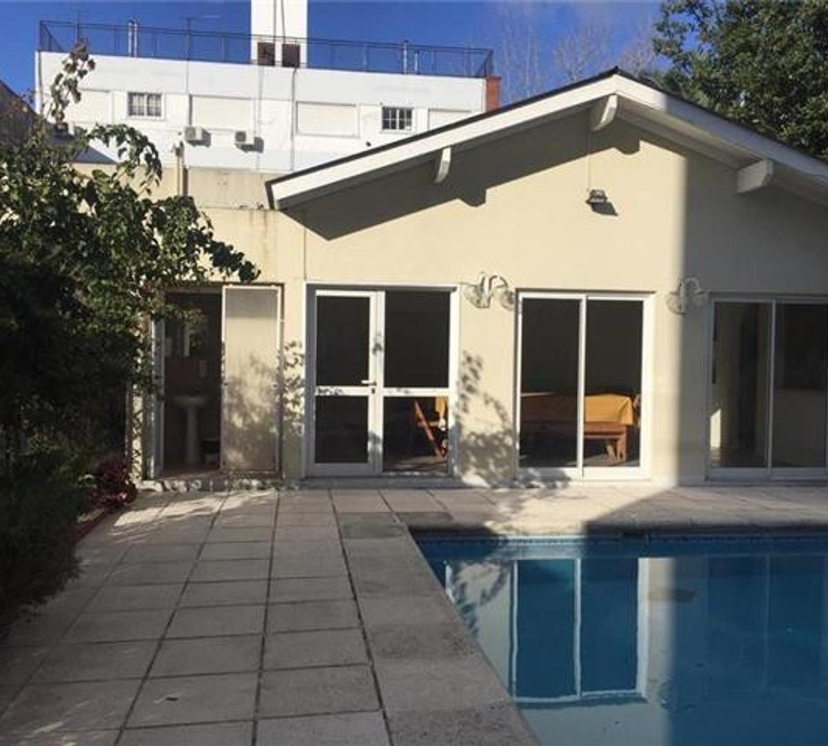 Departamento Monoambiente - Acevedo Al 1500 - Banfield O. 2