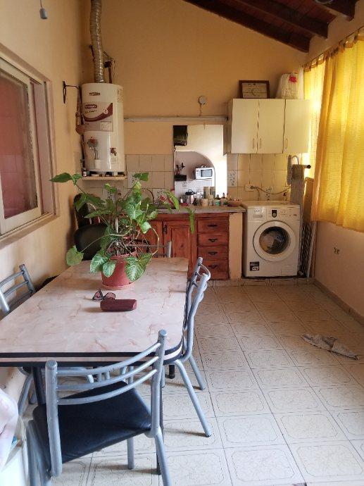 Foto de CASA CON GARAGE - BANFIELD ESTE, imagen 4