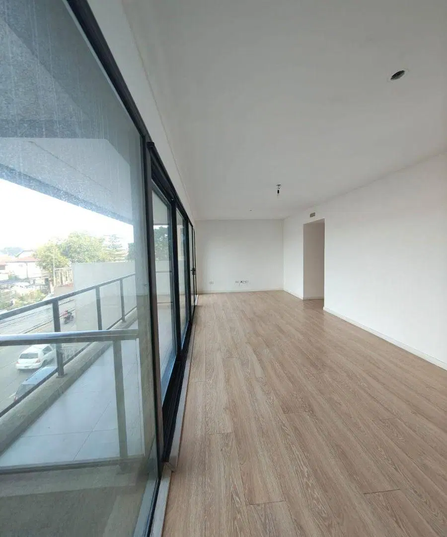 Departamento 4 Ambientes con Cochera en Banfield. 3