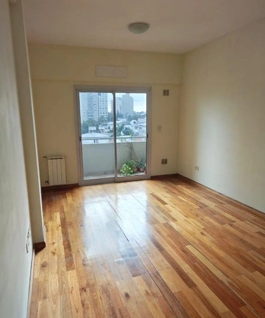Departamento de 2 ambientes en alquiler. Banfield Centro. 2