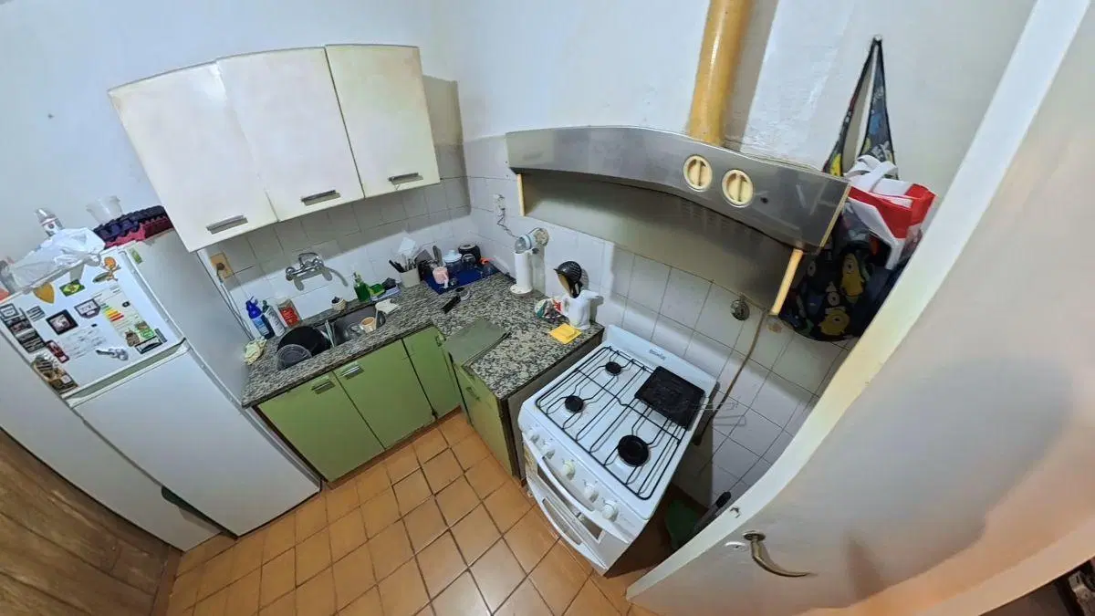 Casa 3 ambientes. Excelente ubicación en Lomas de Zamora. 3