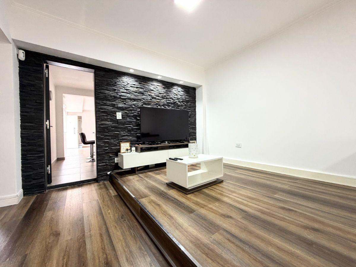 Foto de CHALET 4 AMBIENTES - PARQUE Y PILETA, imagen 4