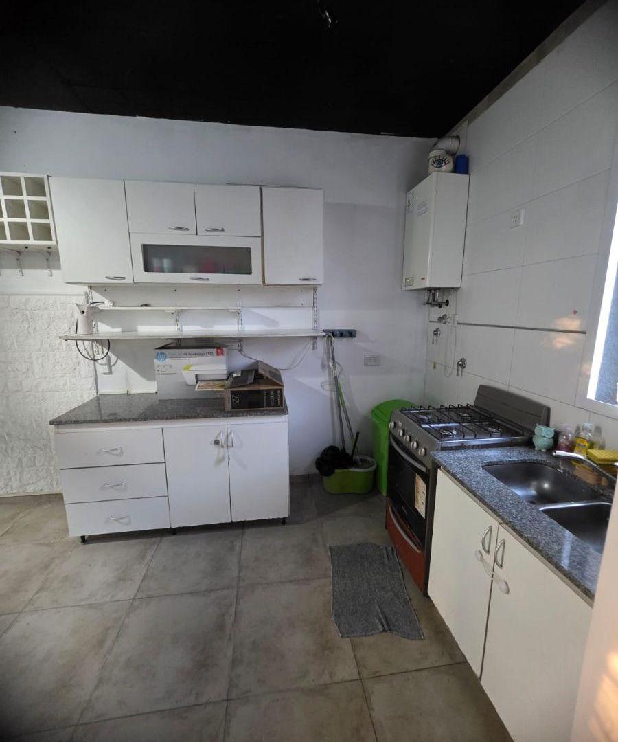 Foto de DEPARTAMENTO TIPO DUPLEX CON BALCON Y COCHERA, imagen 2