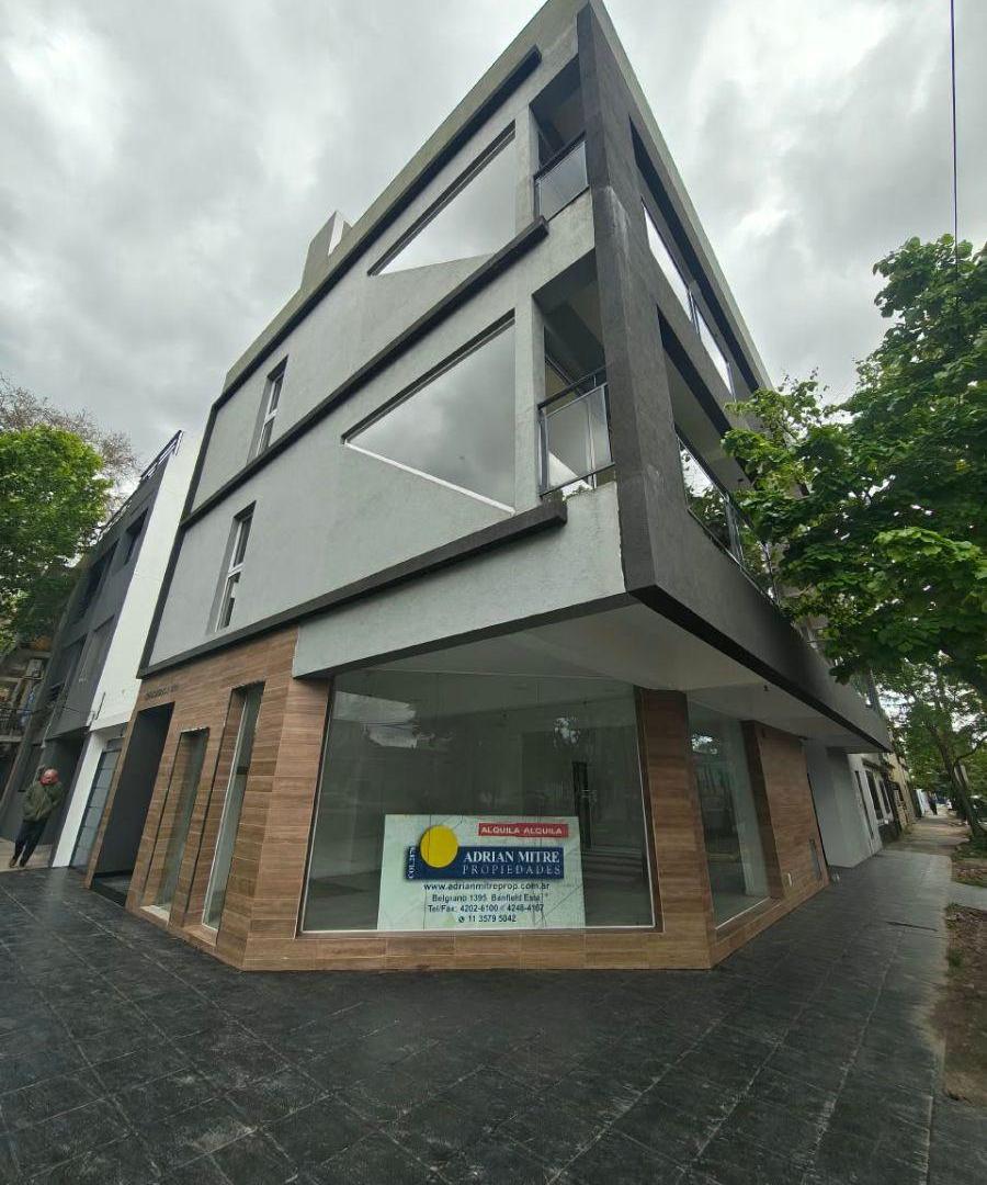 Foto de EXCELENTE LOCAL COMERCIAL A ESTRENAR - Banfield Centro, imagen 1