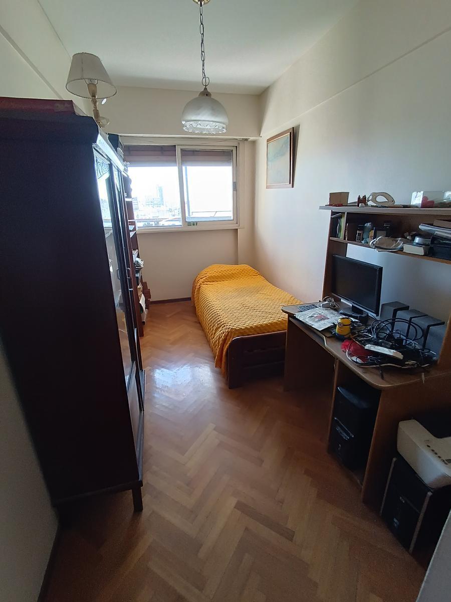 Piso de 5 Ambientes con Balcón Terraza 1