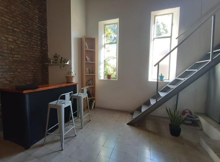 Loft de 80 m2. AMOBLADO y EQUIPADO. 2