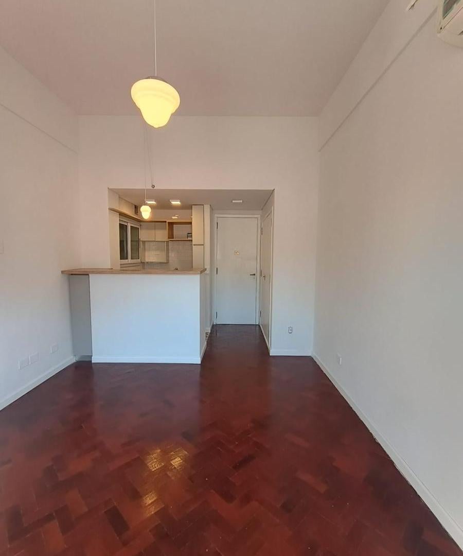 Foto de Monoambiente reciclado divisible con balcón, imagen 4