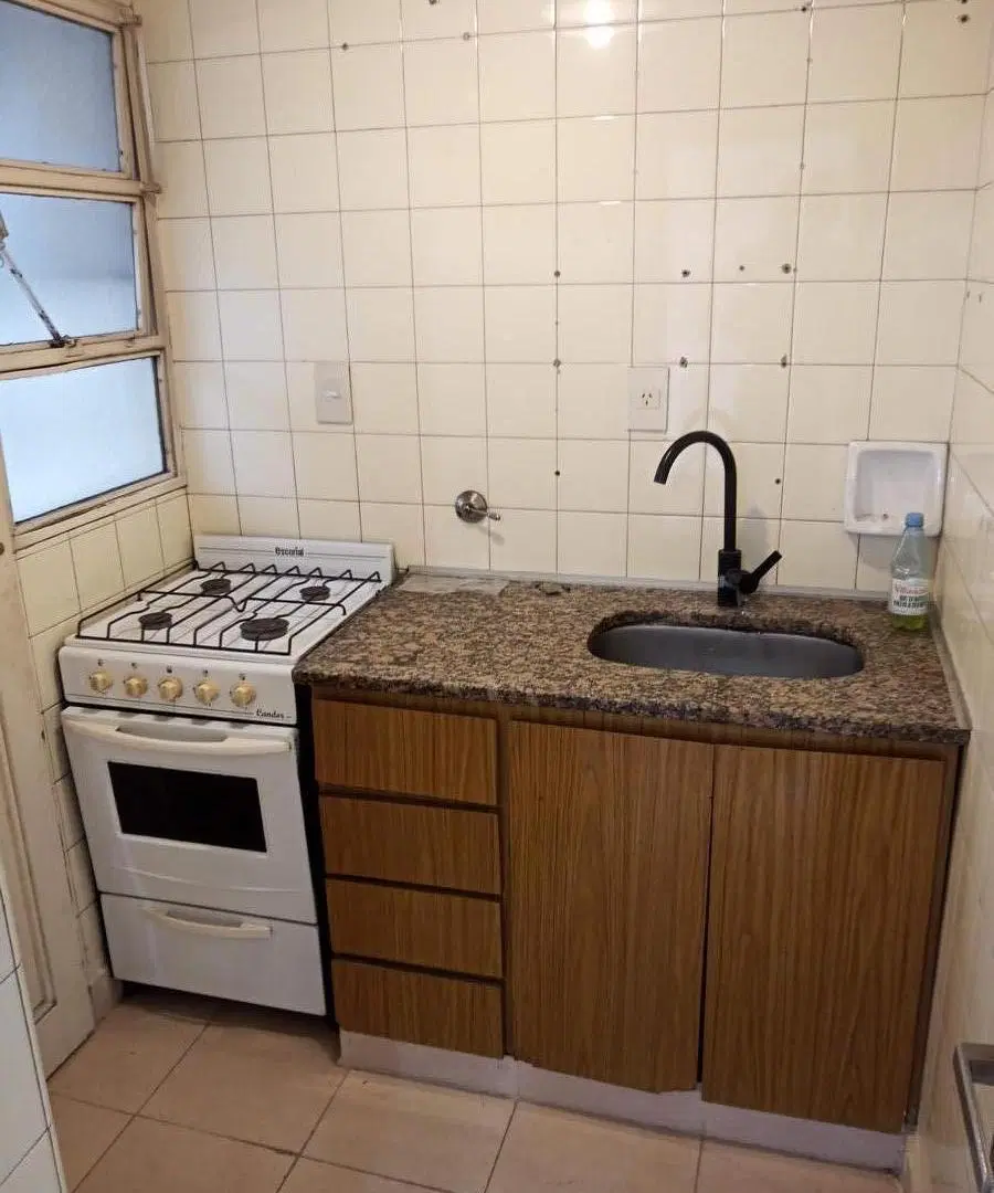 Monoambiente con balcón 2