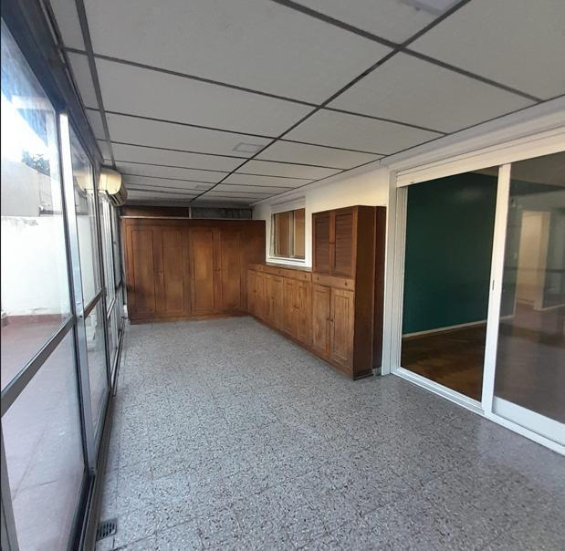 Foto de Departamento de 2 ambientes y 1/2 con patio., imagen 2