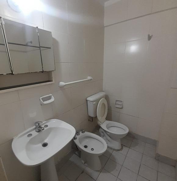 Foto de Departamento de 2 ambientes y 1/2 con patio., imagen 5