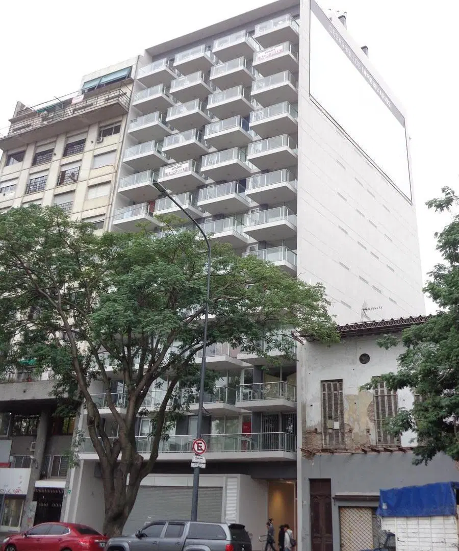 Monoambiente con balcón 4