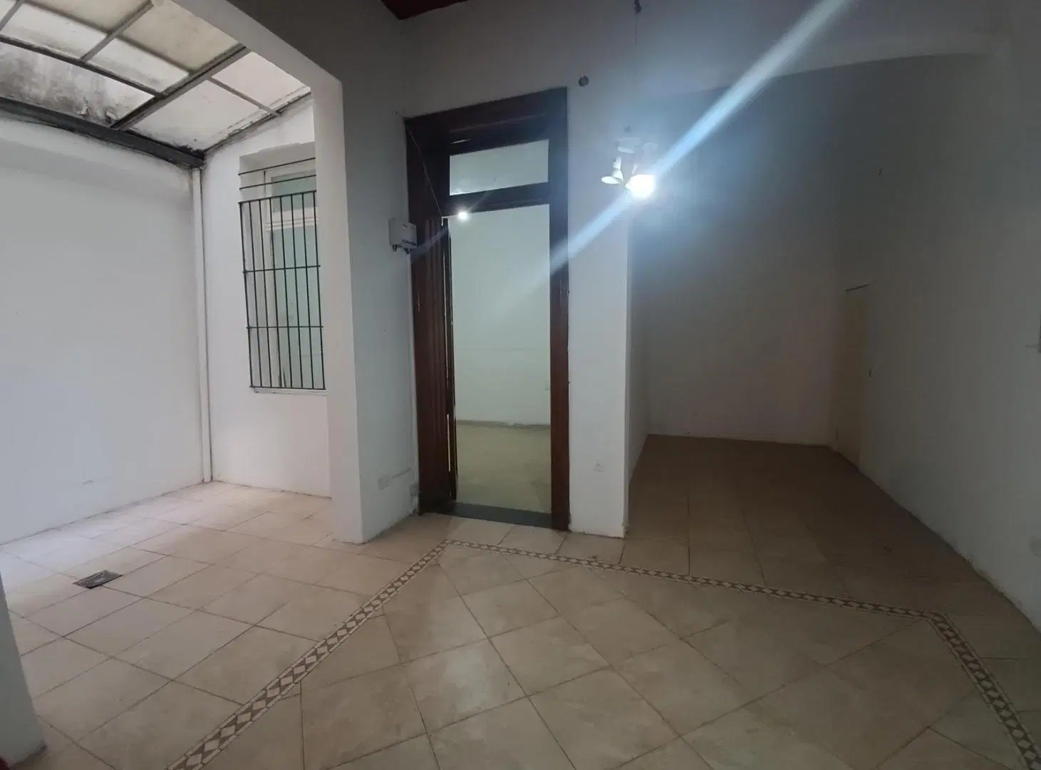 Departamento de 3 ambientes con patio cubierto 4