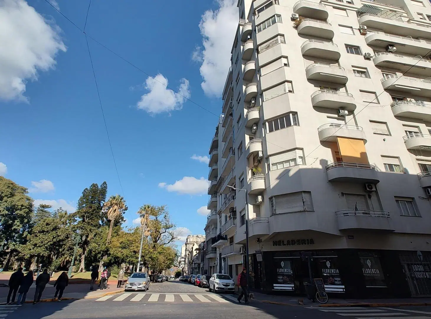 Departamento 3 ambientes con balcón, parque lezama! 8