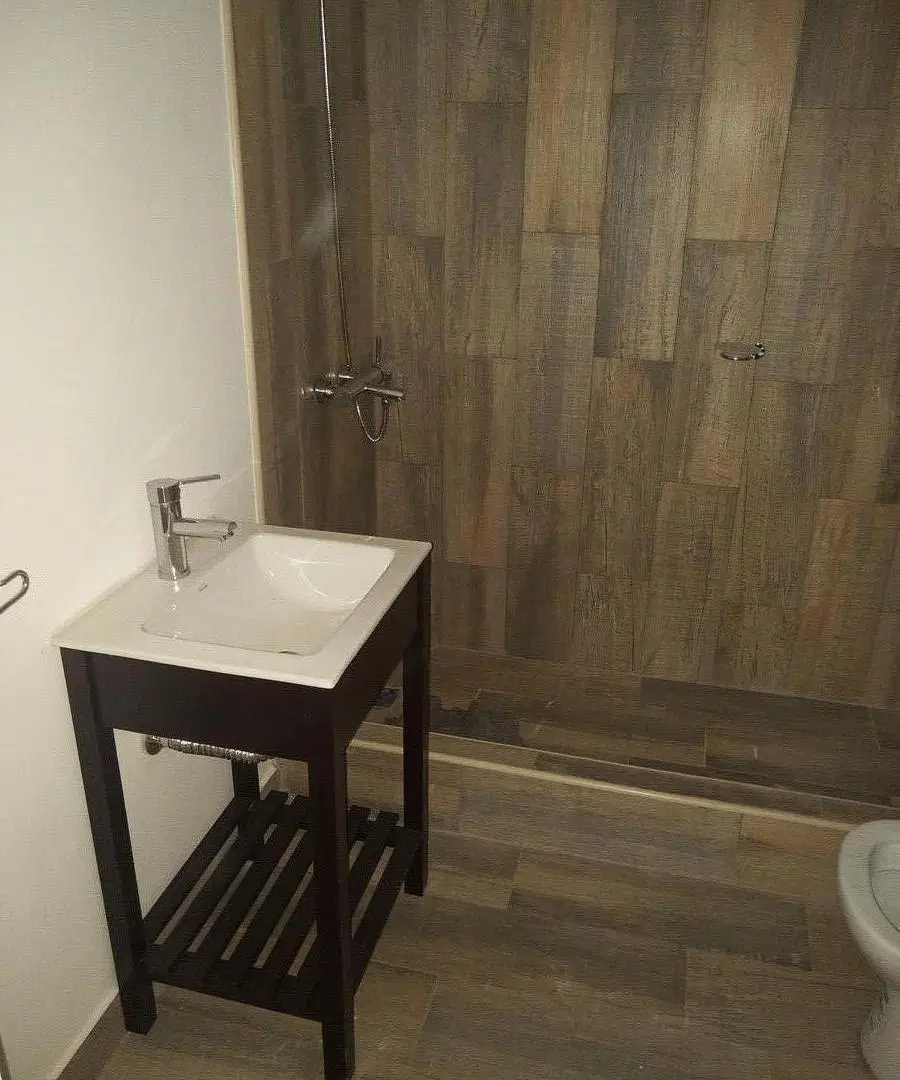 Monoambiente con cochera, baulera y balcón 3