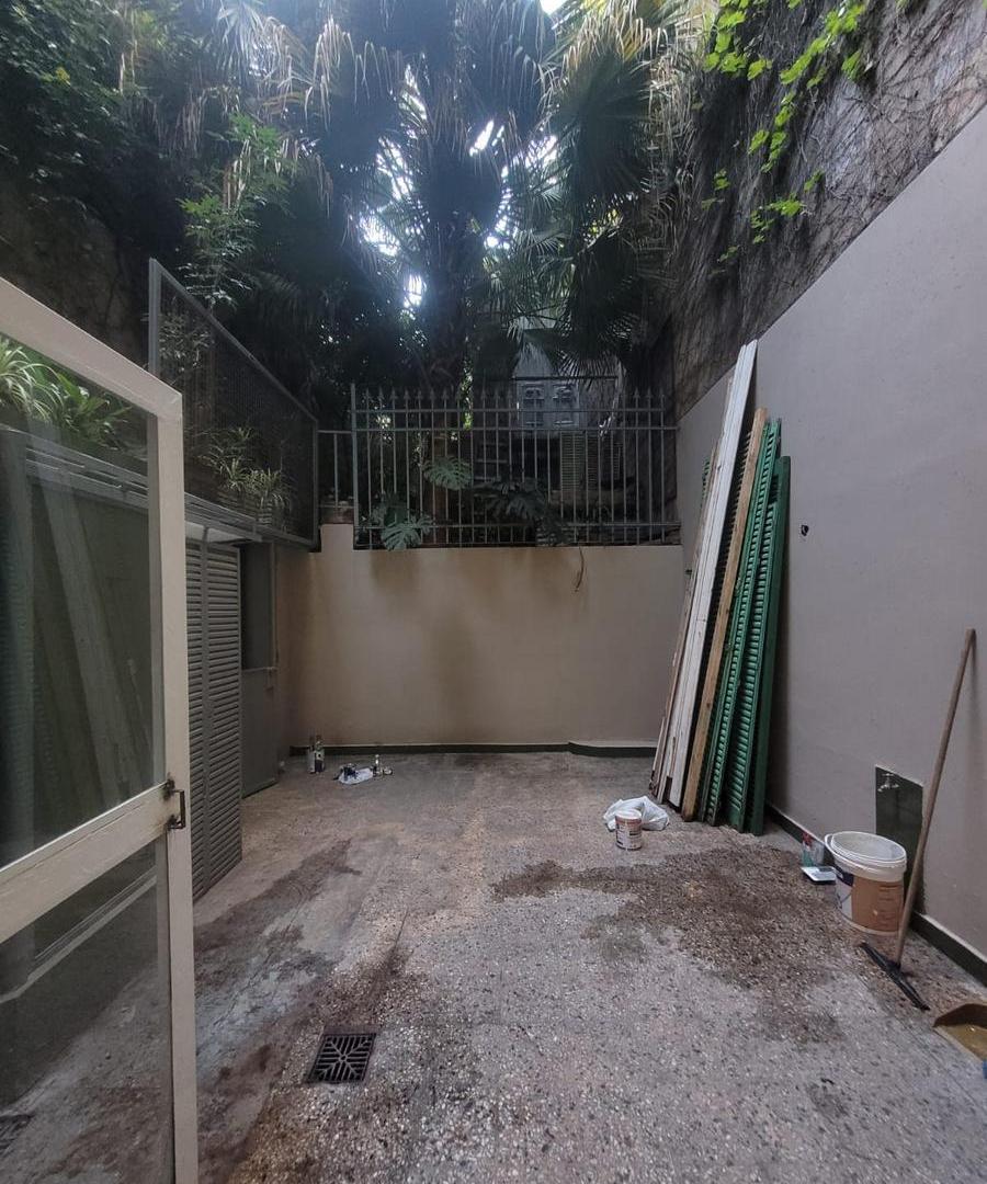 Foto de Local con patio de 80 m2. APTO TODO DESTINO., imagen 5