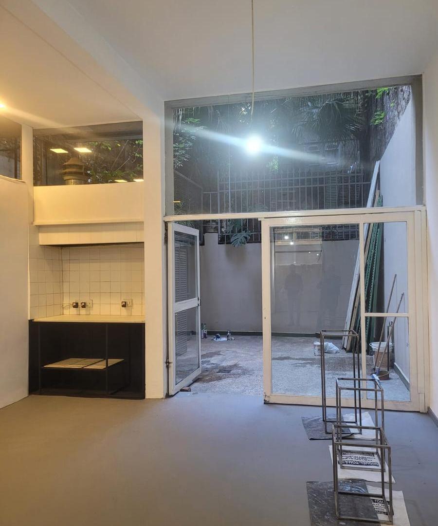 Foto de Local con patio de 80 m2. APTO TODO DESTINO., imagen 4