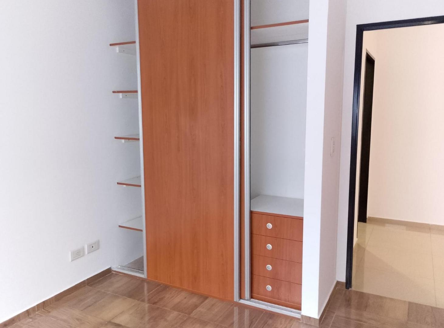 Foto de VENTA PH 2 Amb. Nuevo- con balcón - 1º x escalera - sin expensas - Apto, imagen 4