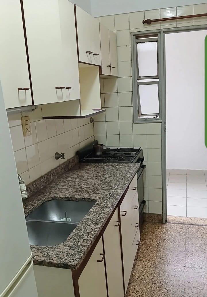 Foto de VENTA DEPARTAMENTO 3 AMBIENTES AL FRENTE CON BALCON CORRIDO, imagen 4