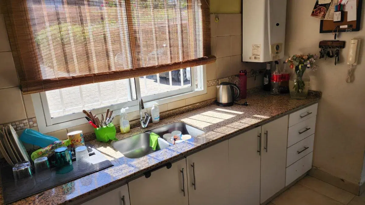 DÚPLEX 4 AMBIENTES EN ALQUILER EN VILLA ADELINA 1