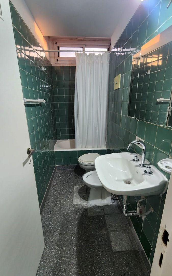 Foto de ALQUILER DEPARTAMENTO 2 AMBIENTES EXCELENTE UBICACIÓN Y LUMINOSIDAD, imagen 5