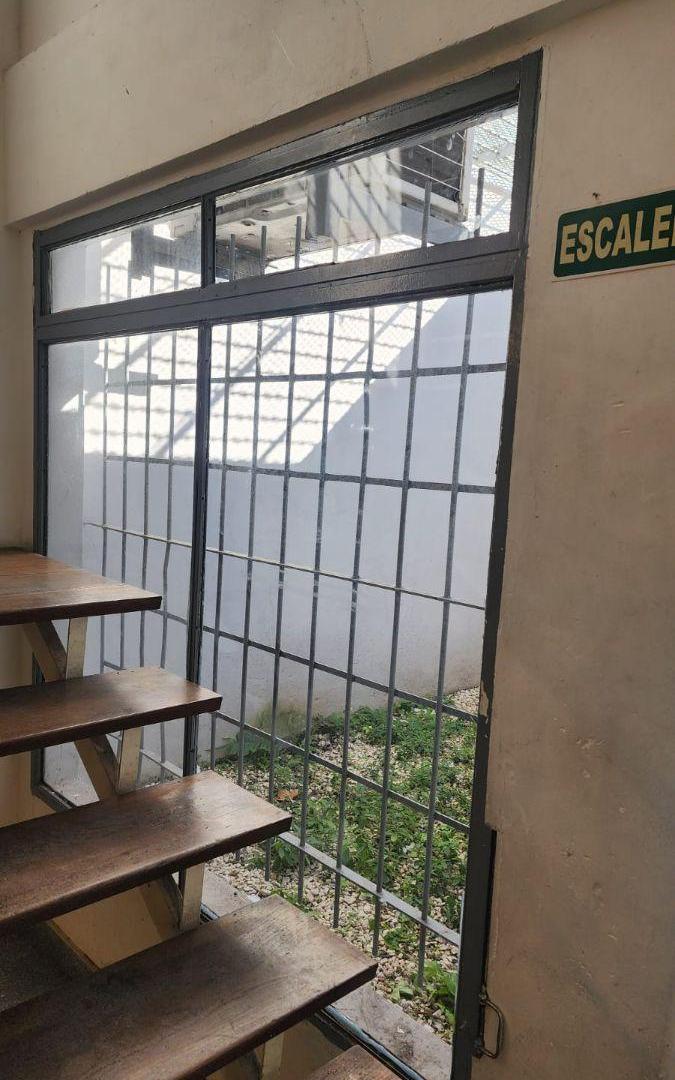 Foto de ALQUILER LOCAL PLENO CENTRO COMERCIAL DE SAN ISIDRO, imagen 4