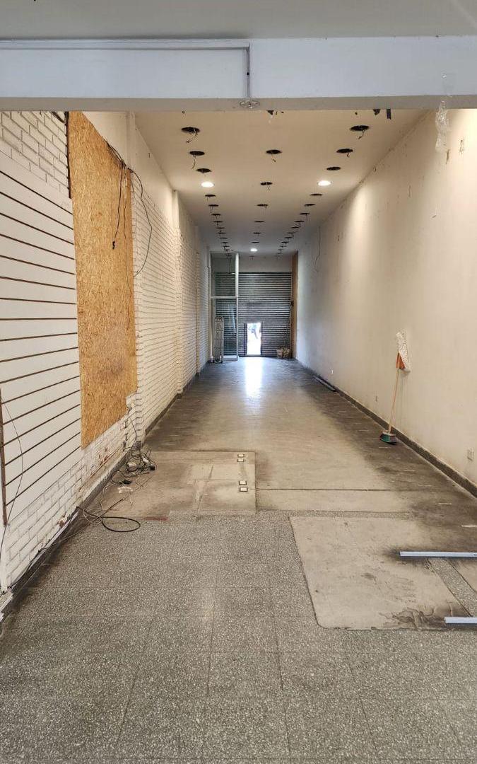 Foto de ALQUILER LOCAL PLENO CENTRO COMERCIAL DE SAN ISIDRO, imagen 1