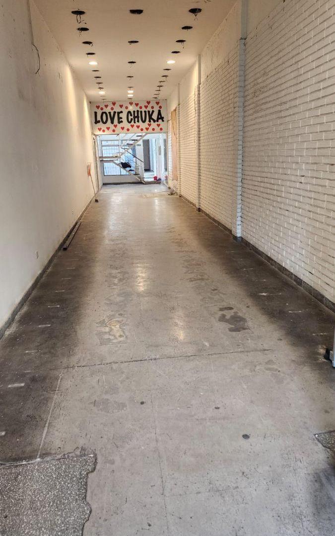 Foto de ALQUILER LOCAL PLENO CENTRO COMERCIAL DE SAN ISIDRO, imagen 3
