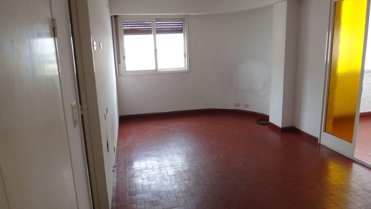 Foto de Alquiler Departamento 2 1/2 Ambientes Excelente Luminosidad y Ubicación, imagen 4