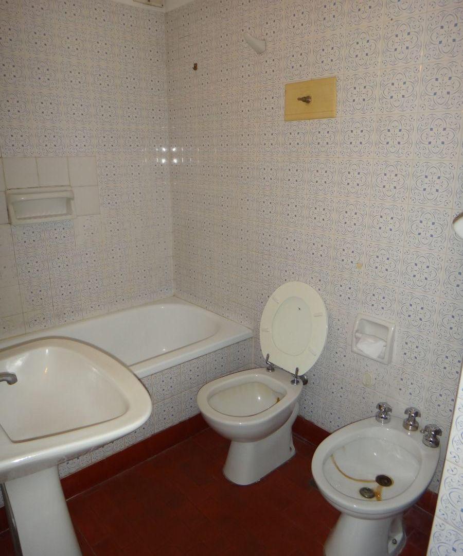 Foto de Alquiler Departamento 2 1/2 Ambientes Excelente Luminosidad y Ubicación, imagen 2