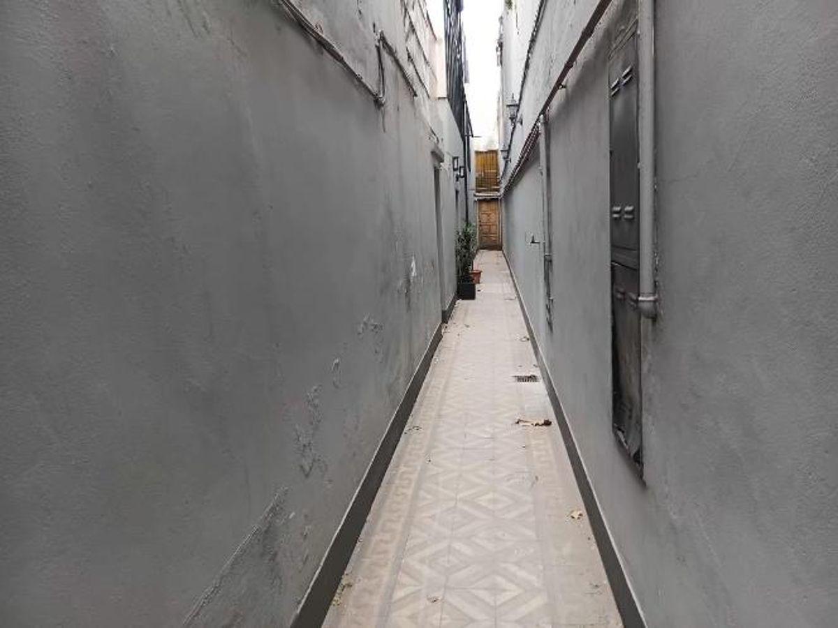 Foto de PH RECICLADO HACE 20 AÑOS POR PASILLO 5 AMB PATIO TERRAZA, imagen 3